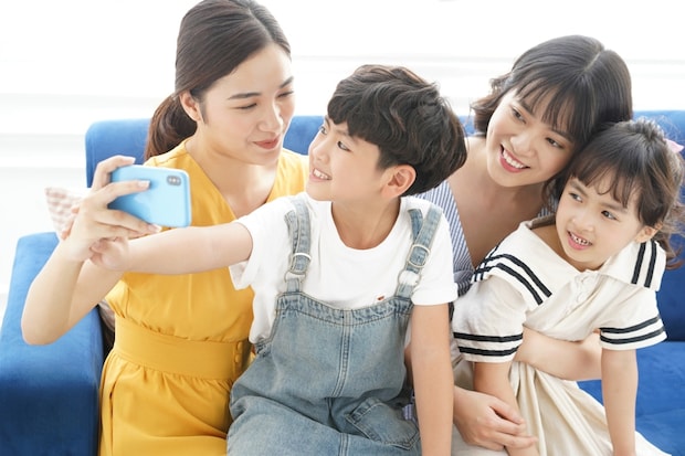 ママ友　写真　子ども　4人