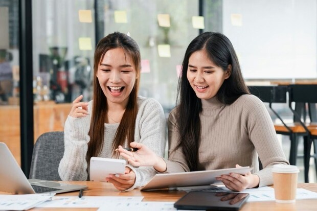 「最高の誉め言葉」新卒が紹介した先輩へ贈った“愛ある一言”に、12万人が感動したワケ