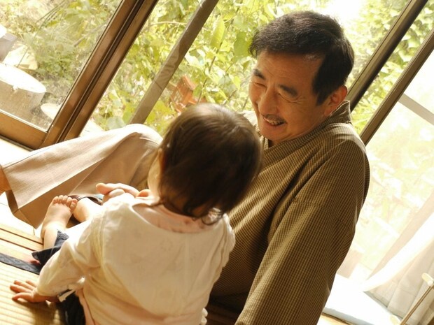 【1.7万いいね】100回以上献血！「表彰レベル」の義父が孫娘に伝えたかった“命のバトン”