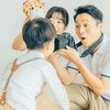 息子のかわいい瞬間写真→癒やしの中にある【地獄】に9千いいね「わかるw」「ぼかしても…」