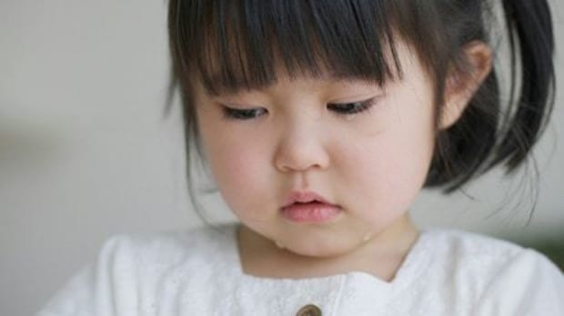 パパとママの結婚式の写真を見て泣いた3歳→理由に2万いいね「似た気持ちになったことあるな」
