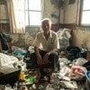 義父がゴミ屋敷で負傷…それでも「宝物に囲まれて幸せ」と笑う義母の狂気｜姑の家はゴミ屋敷