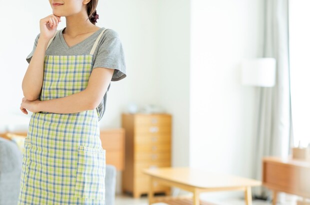 主婦　笑う