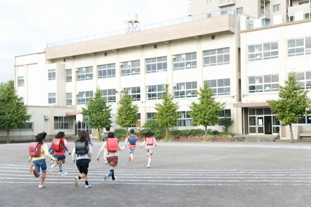 わが子の遅刻を指摘され「別に良いですよ」→母の発言の理由に1000いいね「おかん素敵」「感動」