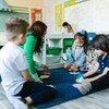 女子と遊んでいたら「好きなんだー？」→からかわれた息子の返しに2千いいね「良い」「人生何週目？」