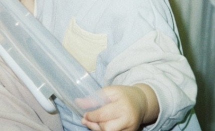 「母子ともに危険だった」壮絶な出産→現在の姿をとらえた写真に反響【心震える投稿】に2千いいね