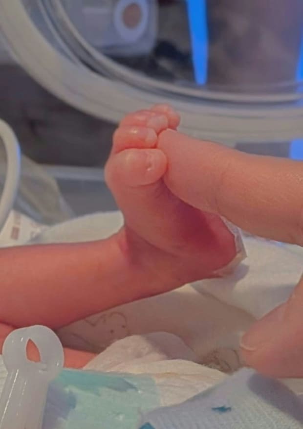 「この日を迎えられた」妊娠15週で急性白血病を告知→出産報告に祝福の声12万人「会えて良かった」「おめでとう!!!」