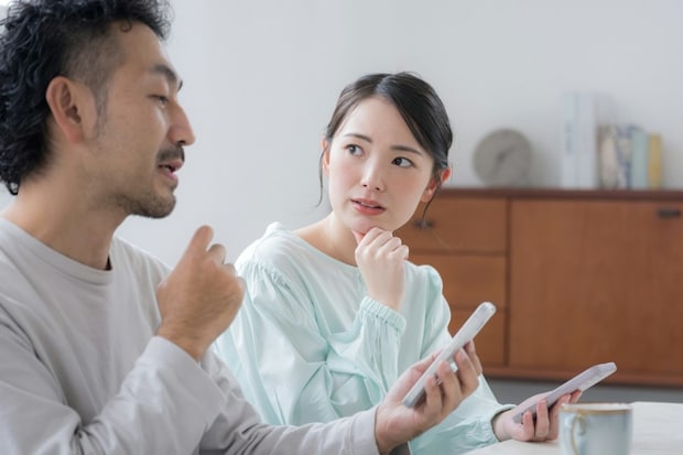 話し合い　夫婦