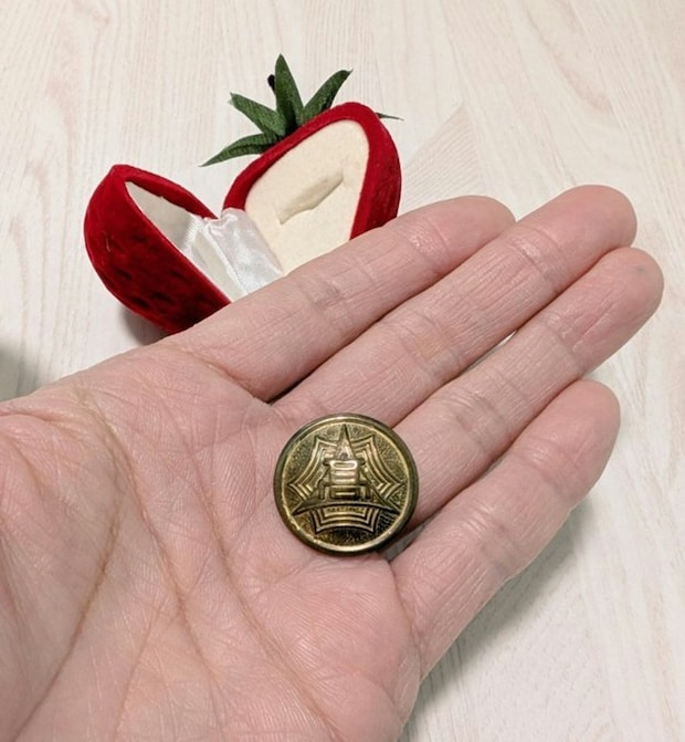 【夫は知らない】30年前から妻が大切に保管している「ある物」に5万いいね「素敵」「青春ですね～」