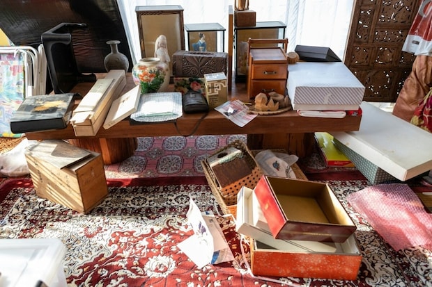 母の死で始まった家族の崩壊、ニートの妹は家事も仕事も拒否を続け…|母親の保険金を持ち逃げした妹