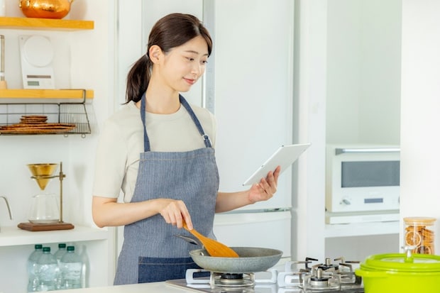 夫のLINEを【未読スルー】している妻→いつまで無視したことある？投稿に「2週間くらい」「翌日まで」