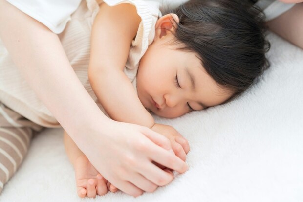 寝る　1歳