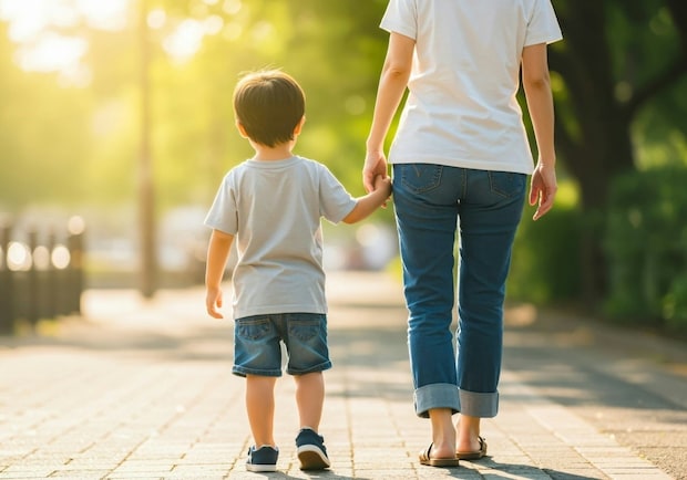 「宇宙人探しに行かない？」5歳児の誘い→母の“天才的な返し”に3万いいね「私はツチノコ探し」
