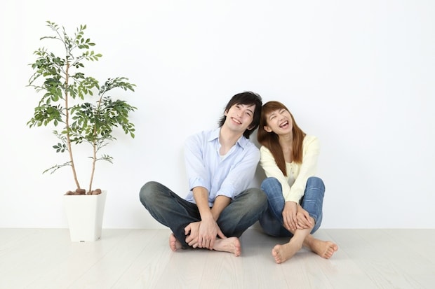 【拍手】ウェディングドレスの試着中に妻が体調不良→夫は猛スピードで店を出て…神対応に5000いいね