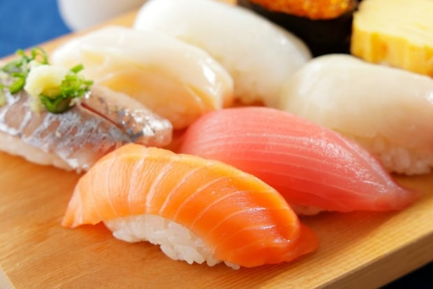 11歳アメリカ人少女「日本人は生魚を食べるんでしょ？」→続いた言葉に4万いいね「そのスタンスすごい」