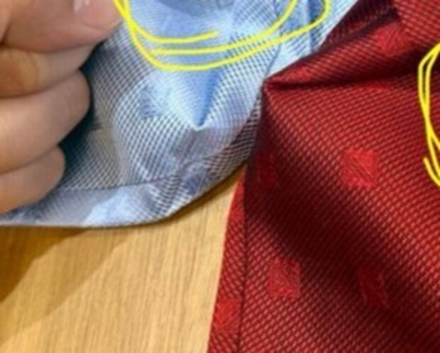 その糸、切らないで！→ネクタイ職人の注意喚起に2.2万いいね「内緒で手縫いした」「全く知りませんでした！」