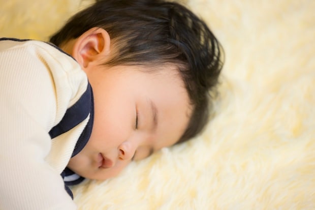 息子の寝顔を愛でて「ついに神様は…」→わが子大好き夫の独り言に4000いいね「その感性、推せる」