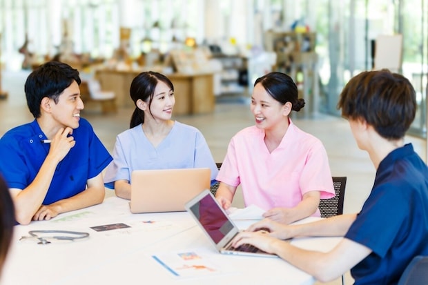 研修医が「お局さま」を本名と勘違いして呼びかけ→現場騒然の事態に3.7万いいね「大物の予感」