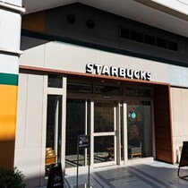 「もう戻れないわよ…」スタバで声をかけられ→真意わかってほっこり6万いいね「わかってらっしゃる」
