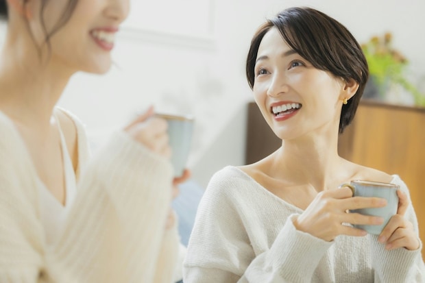 カフェ　友人