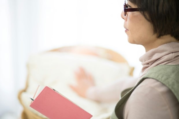 3歳児健診で「感情的に怒る」正直に〇つけた母→保健師の言葉に1万いいね「救われた」