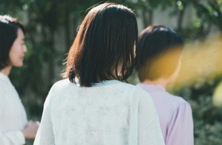「しつけの差」ママ友に注意された息子の後ろ姿に胸が痛む｜他人の子に厳しいママ友