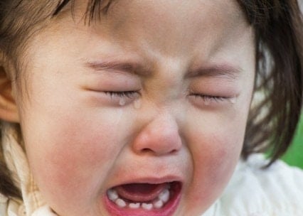 突然のブーメラン！通りすがりの女子高生の言葉にママ友は...｜他人の子に厳しいママ友