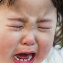 突然のブーメラン！通りすがりの女子高生の言葉にママ友は...｜他人の子に厳しいママ友
