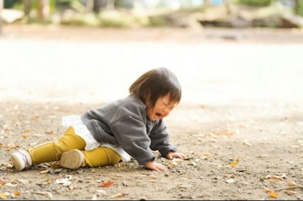 子育てで学ぶ“3秒の怖さ”→一瞬の恐怖を記す投稿に2万いいね「見てても怪我する」「ほんと一瞬」