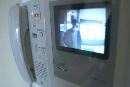 再会のはずが…ドアを開けられなかった私|夫が家出した話