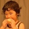 3歳児が「ごめんなさい」→食べ物を投げる子に響いた【母の上手なキレ方】に2万いいね「とても良い」