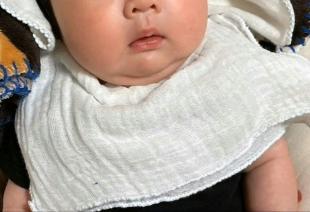 「え！」赤ちゃんのおめめまん丸【超びっくり顔】→理由がかわいすぎて8千いいね「表情完璧」