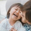 【尊すぎ】4歳児の突然の「コックポーン」に1万いいね「可愛いwww」「ずっと見ていたい」