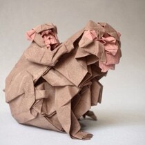 【1枚の紙から誕生】もはや彫刻レベルの作品に2.2万いいね「すごすぎる」「芸術的」