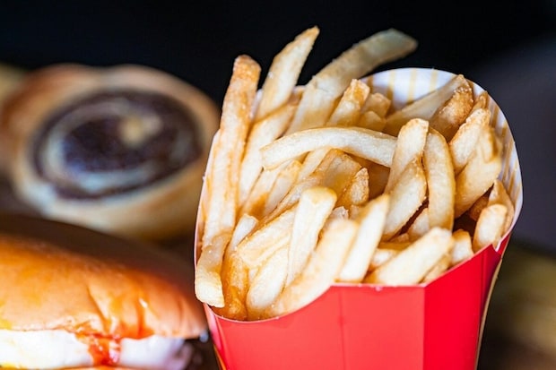 GWは「マックのポテトを食べる」→教諭が予定を公表した【深いワケ】に5万いいね「泣ける」「優しさ」