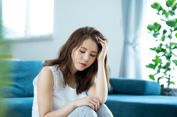 女性　悩む