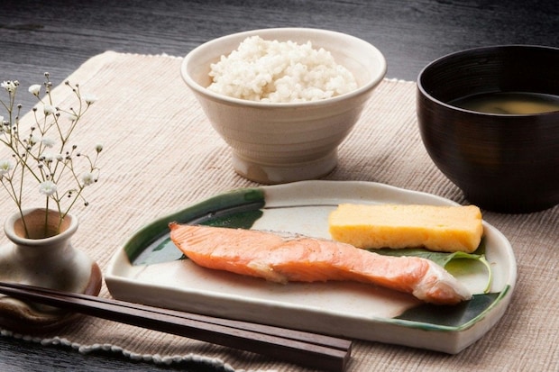 朝食