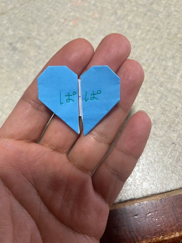 娘から手紙をもらい「あと90年は生きられる」→パパの投稿に8万いいね「宝物」「ほっこりしました」