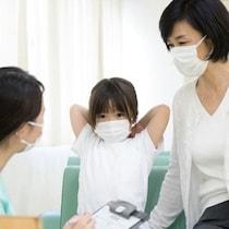 連休明けの小児科で目撃された“親の姿”に2千いいね「静かに限界」「私にも書いてもらいたい」