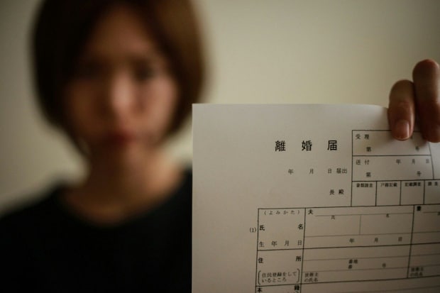 「夫は好きにして」不倫女の前で“夫を投げ捨てた妻”→不倫人同士が再婚した結果