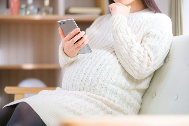 女性　通話