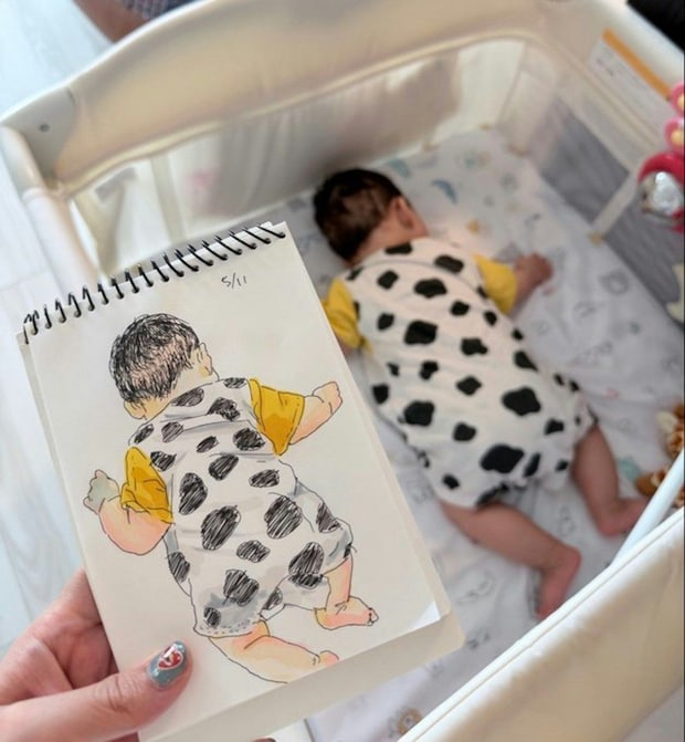寝ている4か月の赤ちゃんを写生、ママの愛がこもったスケッチに7,100いいね「そっくりですね！」「すごい！」