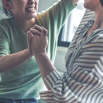 訪れた「ざまぁ」の瞬間！ママ友の嘘が暴かれるとき｜人をバカにするママ友