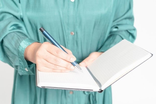 連絡帳なんて書くことない…と思った親が知った“保育士の本音”に1万いいね「わかる」「頭が下がります」