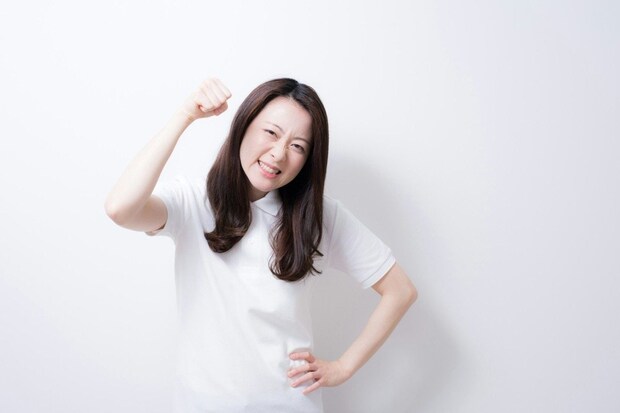 叱る