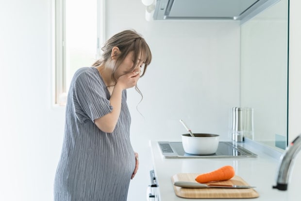 悪阻　女性　苦しい
