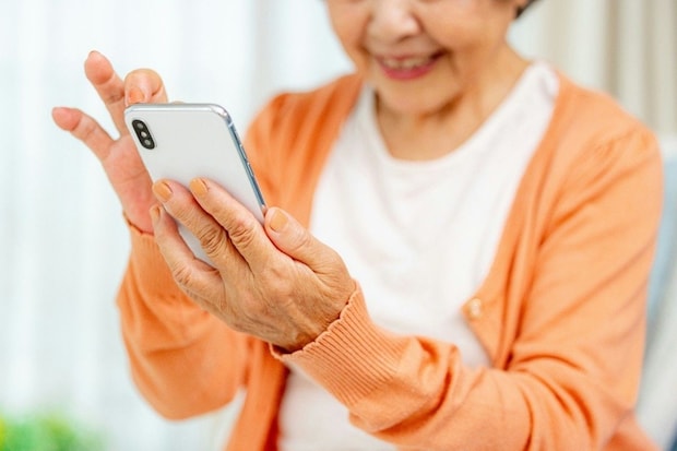 スマホ　祖母