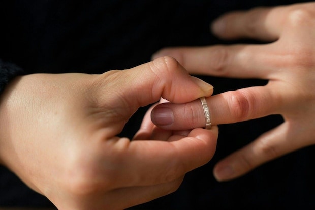 不貞した側なのに被害者ヅラの夫。妻が静かにブチギレた【容赦なき反撃】｜私はモラハラ妻ですか