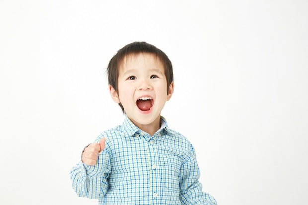 「うそつきたーい!」と洗面所へ向かった3歳児→戻ってきた姿の“隠しきれない証拠”に9千超いいね「騙されたい!」