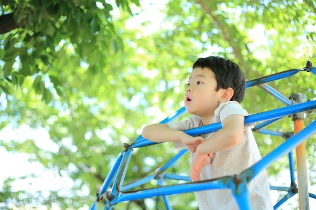 3歳息子の園庭での様子に「どういう時間の過ごし方なの？」と困惑する母